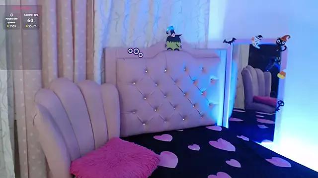 Check out our webcam shows gallery and message on a personal level with our sweet squirt cams hosts, showing off their natural physiques and sex toys.