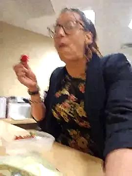 Nikkierosee from StripChat is Freechat
