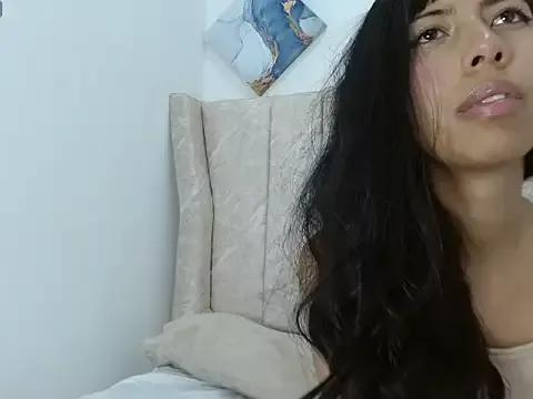 Nina_fox_069 from StripChat is Freechat