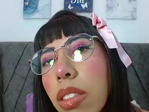 Nina_fox_069 from StripChat is Freechat