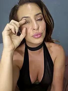 Check out our webcam shows gallery and message on a personal level with our sweet squirt cams hosts, showing off their natural physiques and sex toys.