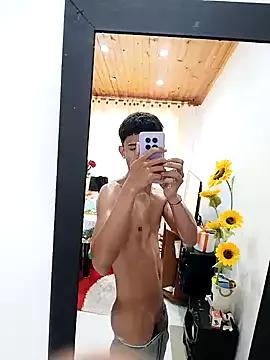 Photos of NINETEEN_B from StripChat is Freechat