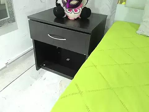 Check out our webcam shows gallery and message on a personal level with our sweet squirt cams hosts, showing off their natural physiques and sex toys.