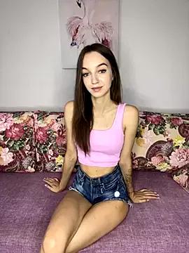 Photos of NotSoSweetDasha from StripChat is Freechat