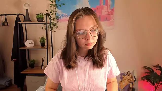 Nuura_Moore from StripChat is Freechat
