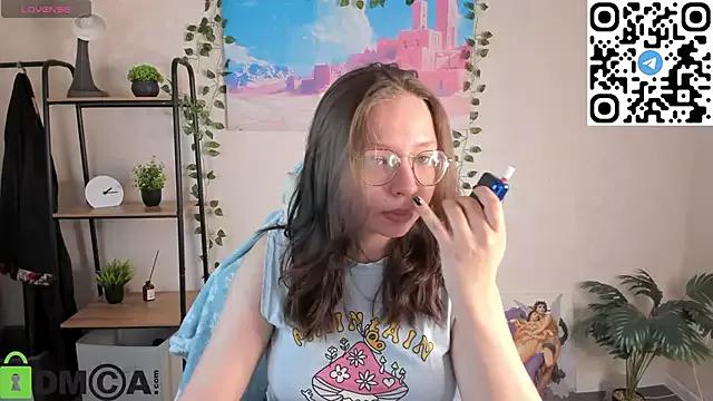 Nuura_Moore from StripChat is Freechat