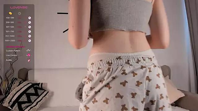 OdelindaFrary from StripChat is Freechat