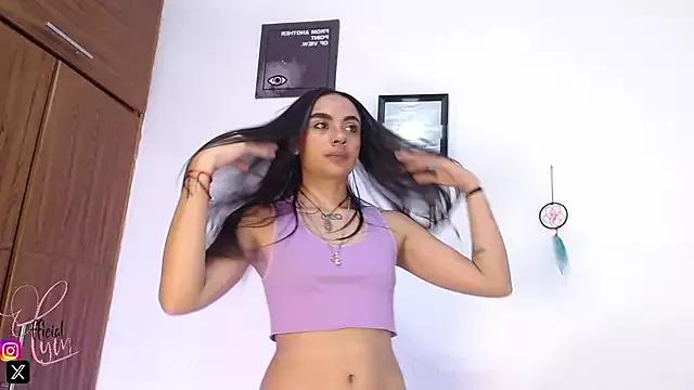 Check out our webcam shows gallery and message on a personal level with our sweet squirt cams hosts, showing off their natural physiques and sex toys.