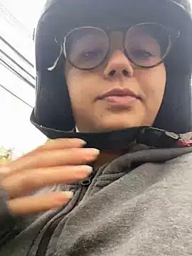 oizoe from StripChat