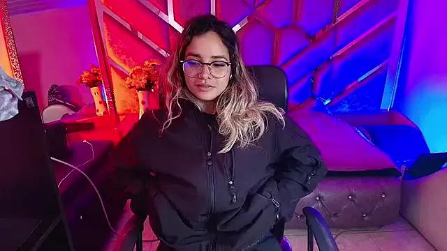 Check out our webcam shows gallery and message on a personal level with our sweet squirt cams hosts, showing off their natural physiques and sex toys.