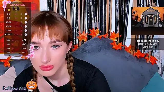 Olivia_Grantt from StripChat is Freechat