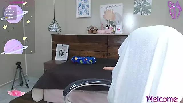 olivia_monroe from StripChat is Freechat