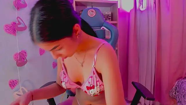 Check out our webcam shows gallery and message on a personal level with our sweet squirt cams hosts, showing off their natural physiques and sex toys.