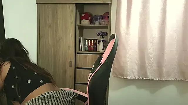 Oliviawatson1 from StripChat is Freechat