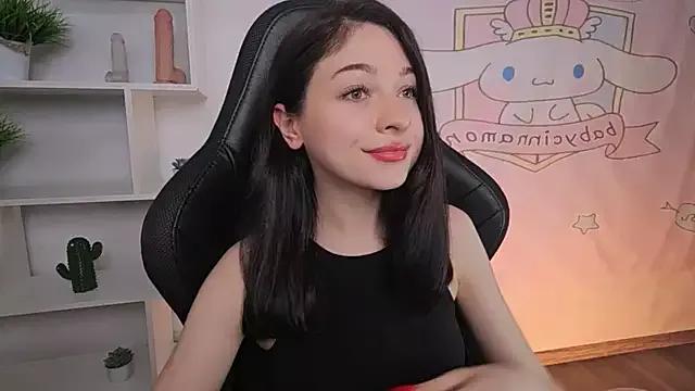 Check out our webcam shows gallery and message on a personal level with our sweet squirt cams hosts, showing off their natural physiques and sex toys.