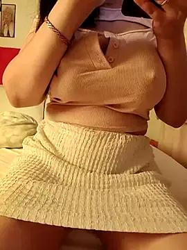 Check out our webcam shows gallery and message on a personal level with our sweet squirt cams hosts, showing off their natural physiques and sex toys.