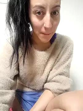 Oriana111 from StripChat is Freechat