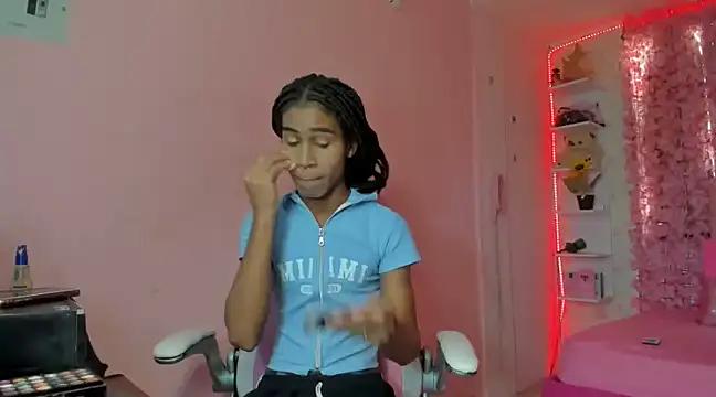 paris_hiltom from StripChat is Freechat