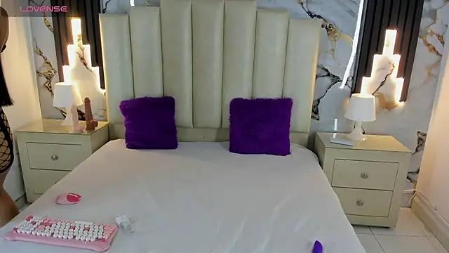 Check out our webcam shows gallery and message on a personal level with our sweet squirt cams hosts, showing off their natural physiques and sex toys.