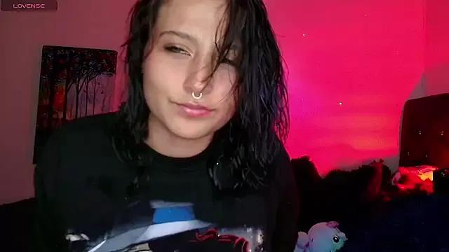 Pauilina from StripChat is Freechat