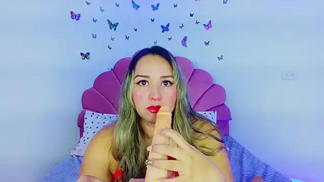 Check out our webcam shows gallery and message on a personal level with our sweet squirt cams hosts, showing off their natural physiques and sex toys.