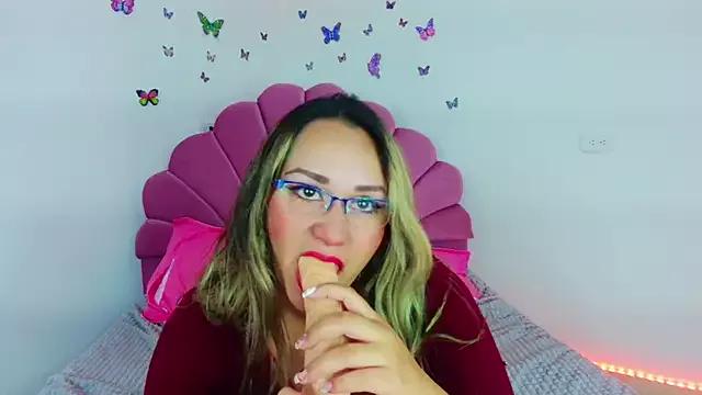 Check out our webcam shows gallery and message on a personal level with our sweet squirt cams hosts, showing off their natural physiques and sex toys.