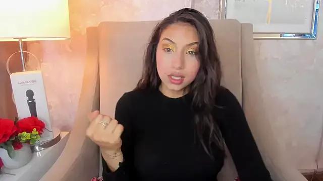 PaulettSmith from StripChat is Freechat