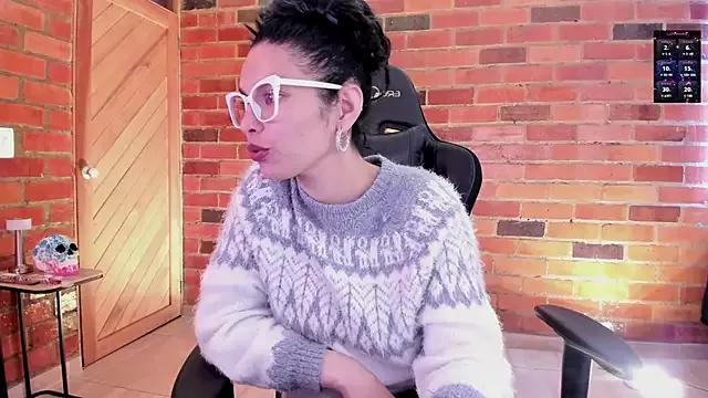 Check out our webcam shows gallery and message on a personal level with our sweet squirt cams hosts, showing off their natural physiques and sex toys.