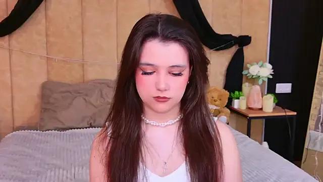 Pauline_Heaven from StripChat is Freechat