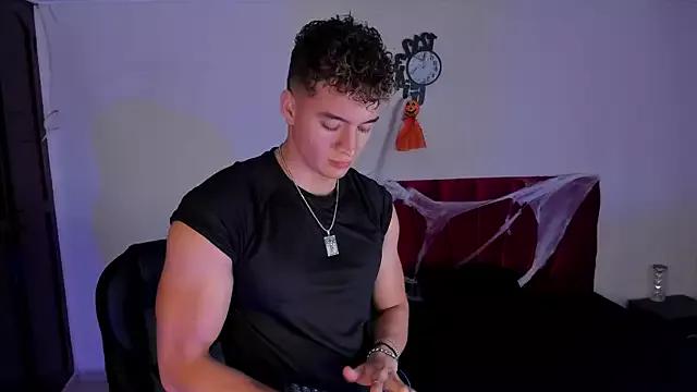 paull_george from StripChat is Freechat