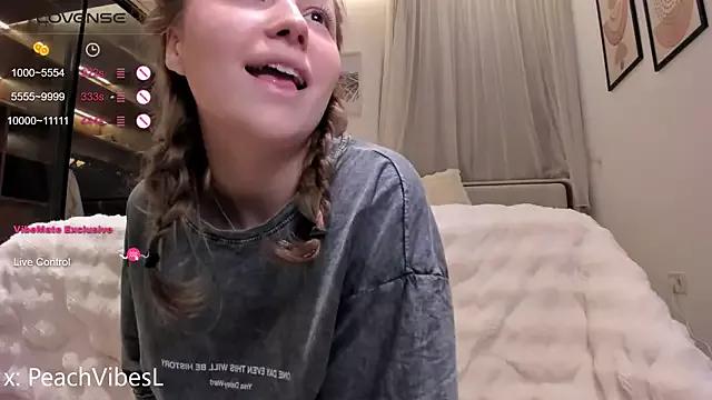 peach_vibes from StripChat is Freechat