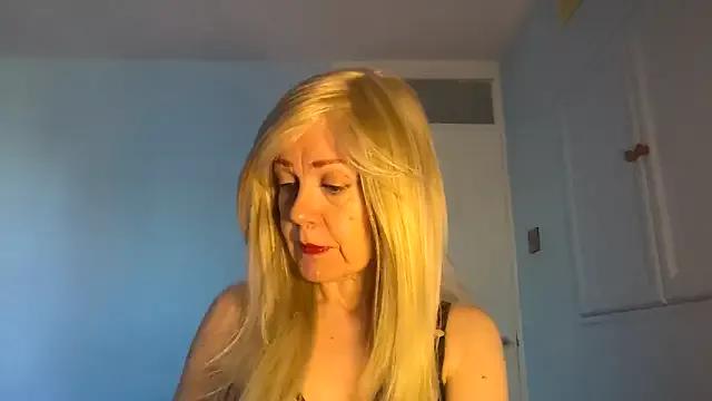 petina from StripChat is Freechat