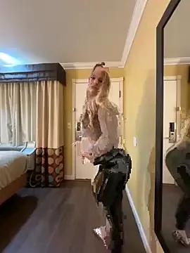 Petite_Blonde_Barbie from StripChat is Freechat