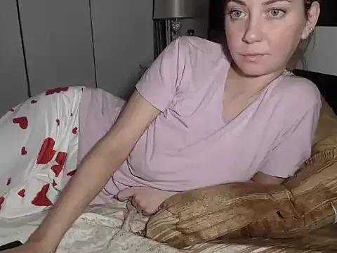 petite_danielle from StripChat is Freechat