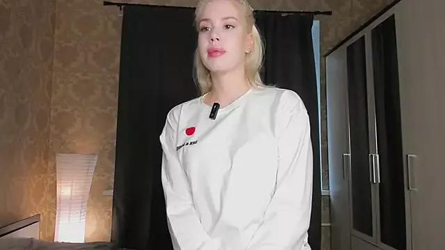 Check out our webcam shows gallery and message on a personal level with our sweet squirt cams hosts, showing off their natural physiques and sex toys.