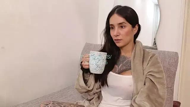 PetiteAlejaTs from StripChat is Freechat