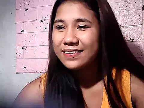 pinayexotic_mama from StripChat is Freechat