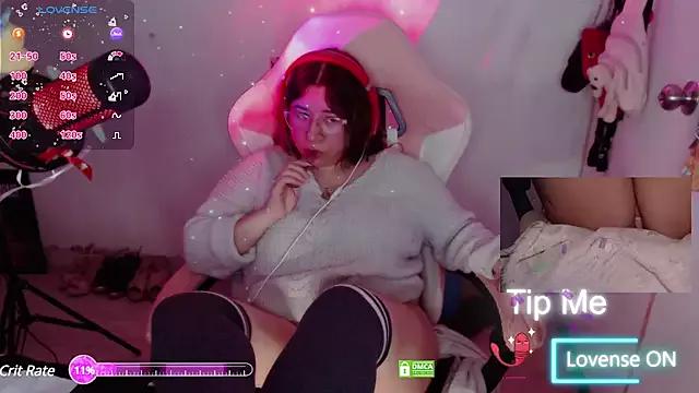 Check out our webcam shows gallery and message on a personal level with our sweet squirt cams hosts, showing off their natural physiques and sex toys.