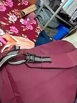 Pinki_bhabi_2002 from StripChat is Freechat