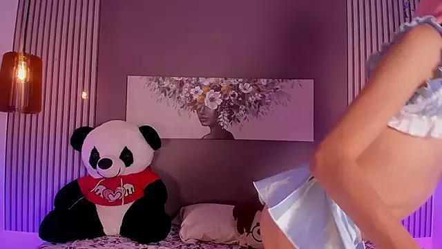Check out our webcam shows gallery and message on a personal level with our sweet squirt cams hosts, showing off their natural physiques and sex toys.