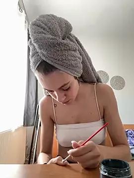 Pisypussy from StripChat is Freechat