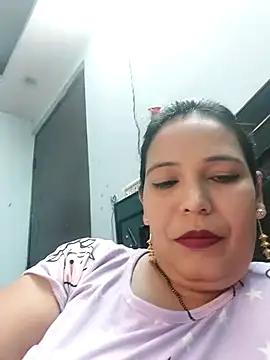 Poojabhabi101 from StripChat