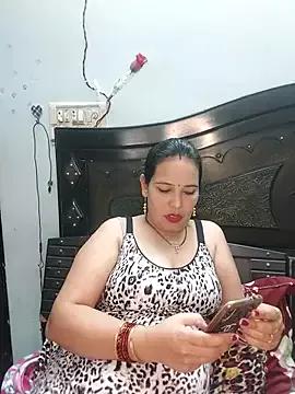 Poojabhabi101 from StripChat