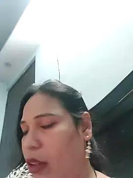 Poojabhabi101 from StripChat