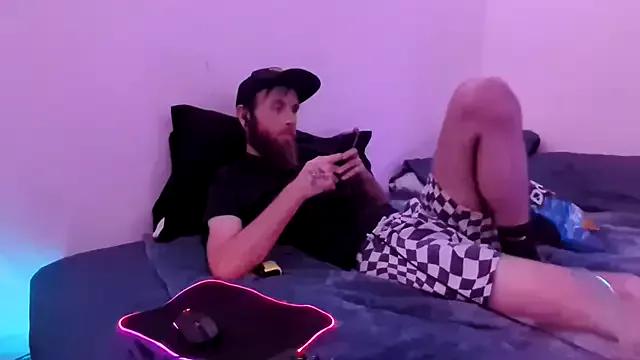 poonwolf from StripChat is Freechat