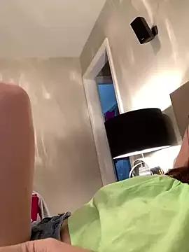 PreciousKittyXO from StripChat is Freechat