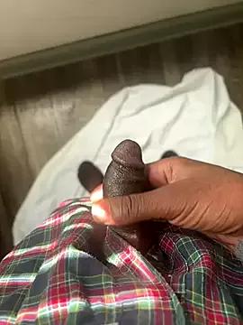 Prettydickboyy from StripChat is Freechat