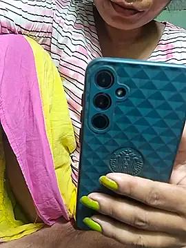 Priya_Bong from StripChat is Freechat