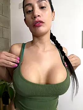 Putitatease from StripChat is Freechat
