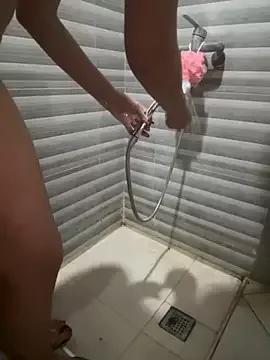 Queen-35 from StripChat is Freechat
